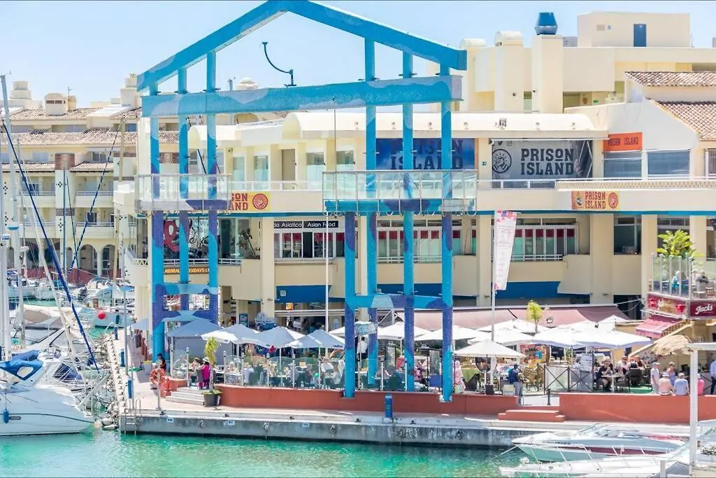 Puerto Marina 3 Bedrooms Apartment With Panoramic Sew View 贝纳尔马德纳 西班牙