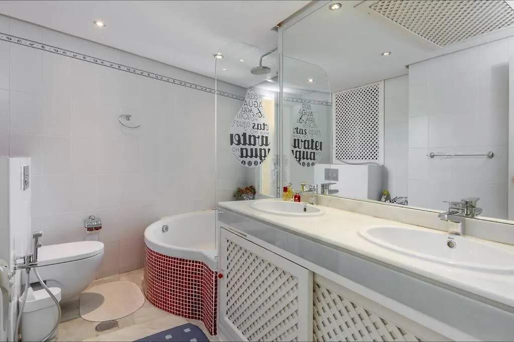 Puerto Marina 3 Bedrooms Apartment With Panoramic Sew View 贝纳尔马德纳 0*,