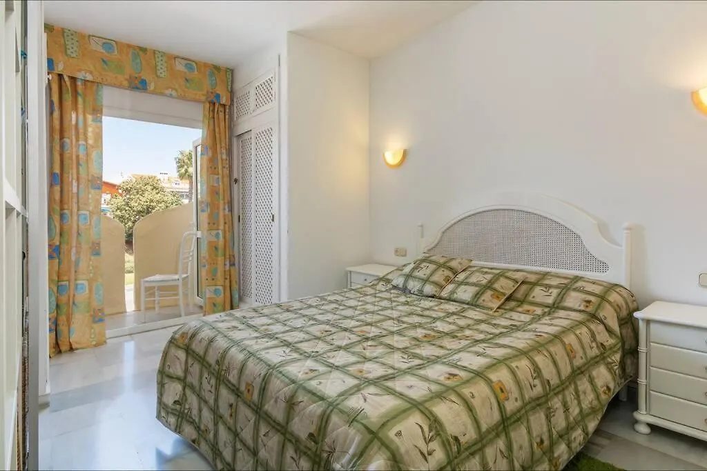 Puerto Marina 3 Bedrooms Apartment With Panoramic Sew View 贝纳尔马德纳 0*,  西班牙